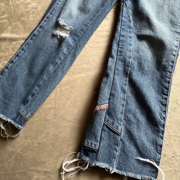 Ella Moss High Waist Straight Ankle Raw Hem Jeans with Pink Accent Stitching - Picture 4 of 11